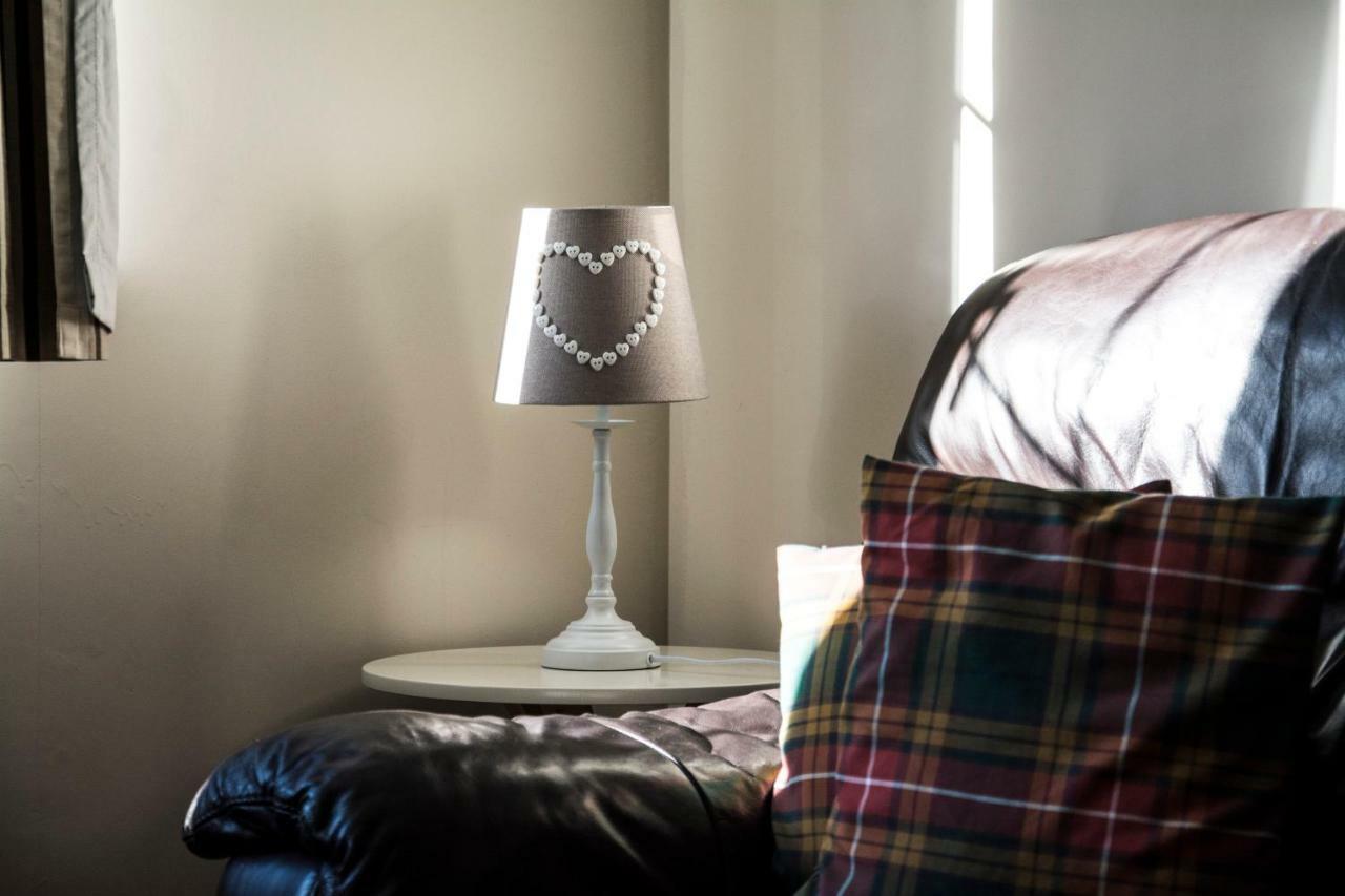 Apartment 2, Pheonix Flats Portree Buitenkant foto